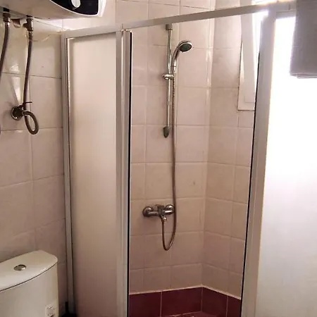 Central, Cozy, Spacy, Wide Terrace, Garden, 2br, Free Parking, Fast Wi-fi, 4ppl Apartman Bodrum